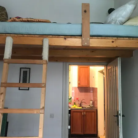 Monthly Apartmán